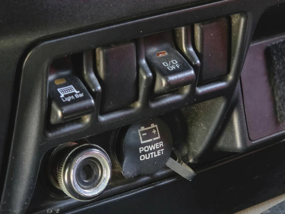 2003 Jeep TJ Wrangler - Image 16 of 19