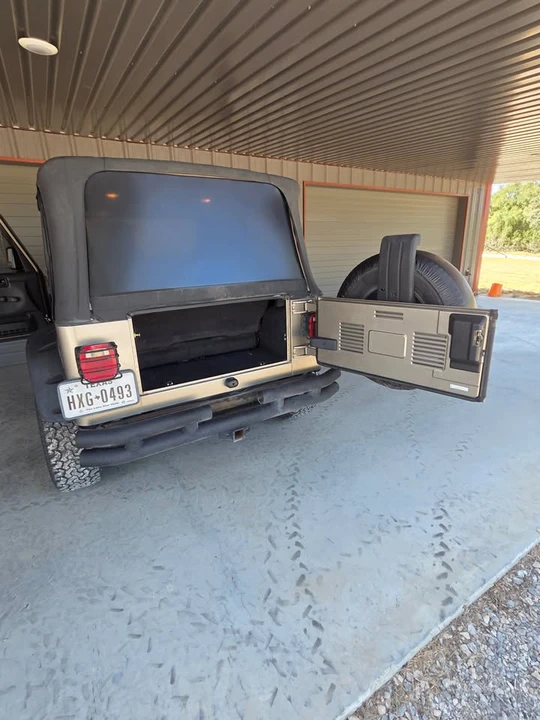 2003 Jeep TJ Wrangler - Image 4 of 6