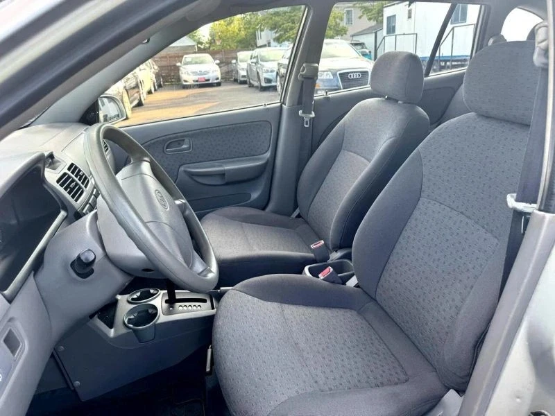 2003 Kia Rio - Image 11 of 12
