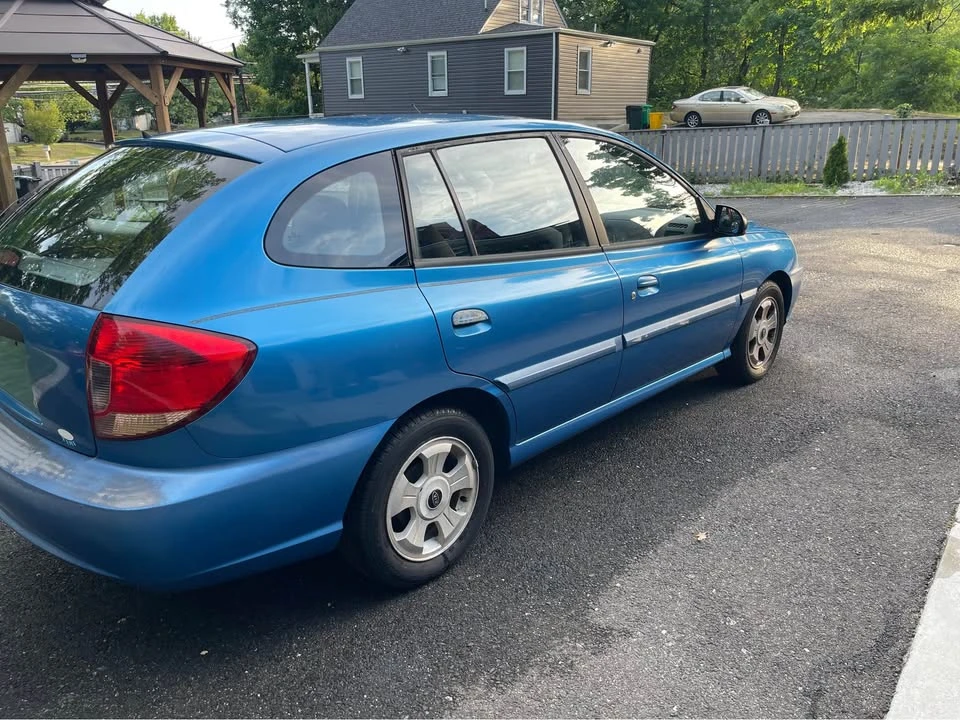 2003 Kia Rio - Image 2 of 9