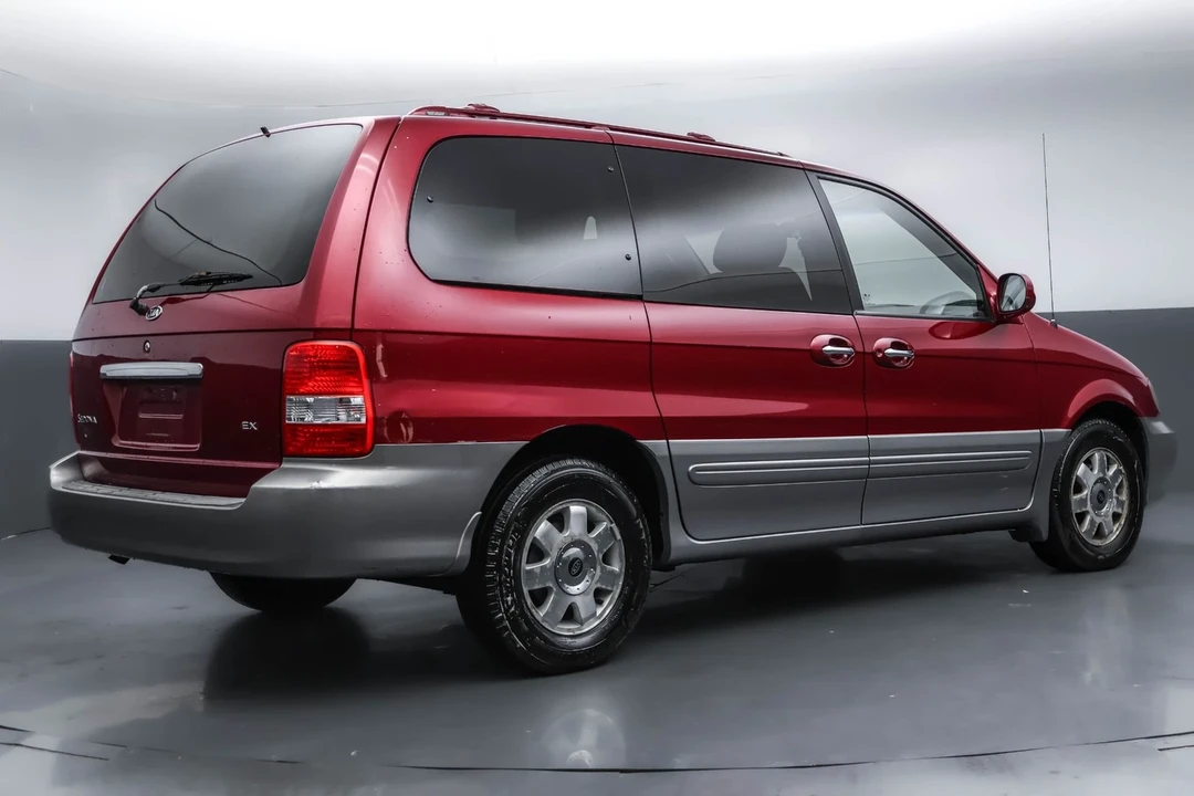 2003 Kia Carnival - Image 3 of 12
