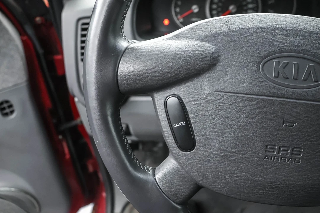 2003 Kia - Image 15 of 21