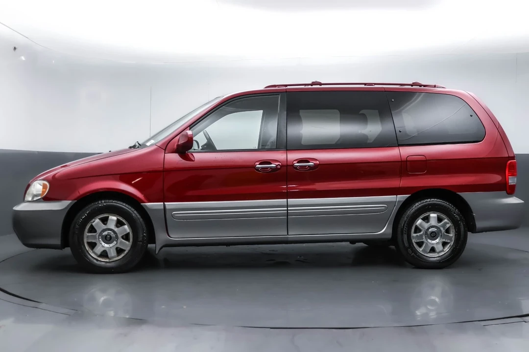 2003 Kia Carnival - Image 7 of 12
