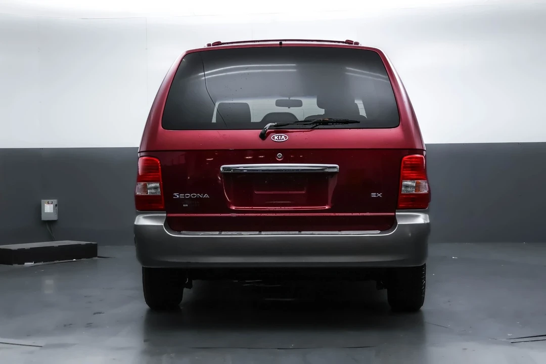 2003 Kia Carnival - Image 5 of 12