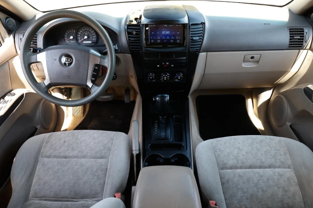 2003 Kia Sorento - Image 2 of 21