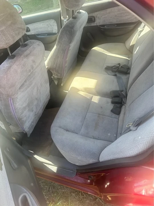 2003 Kia Spectra - Image 5 of 6