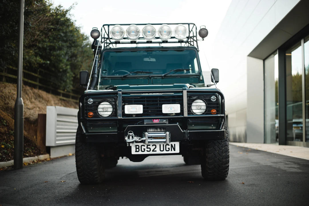2003 Land Rover Defender 110 - Image 17 of 31