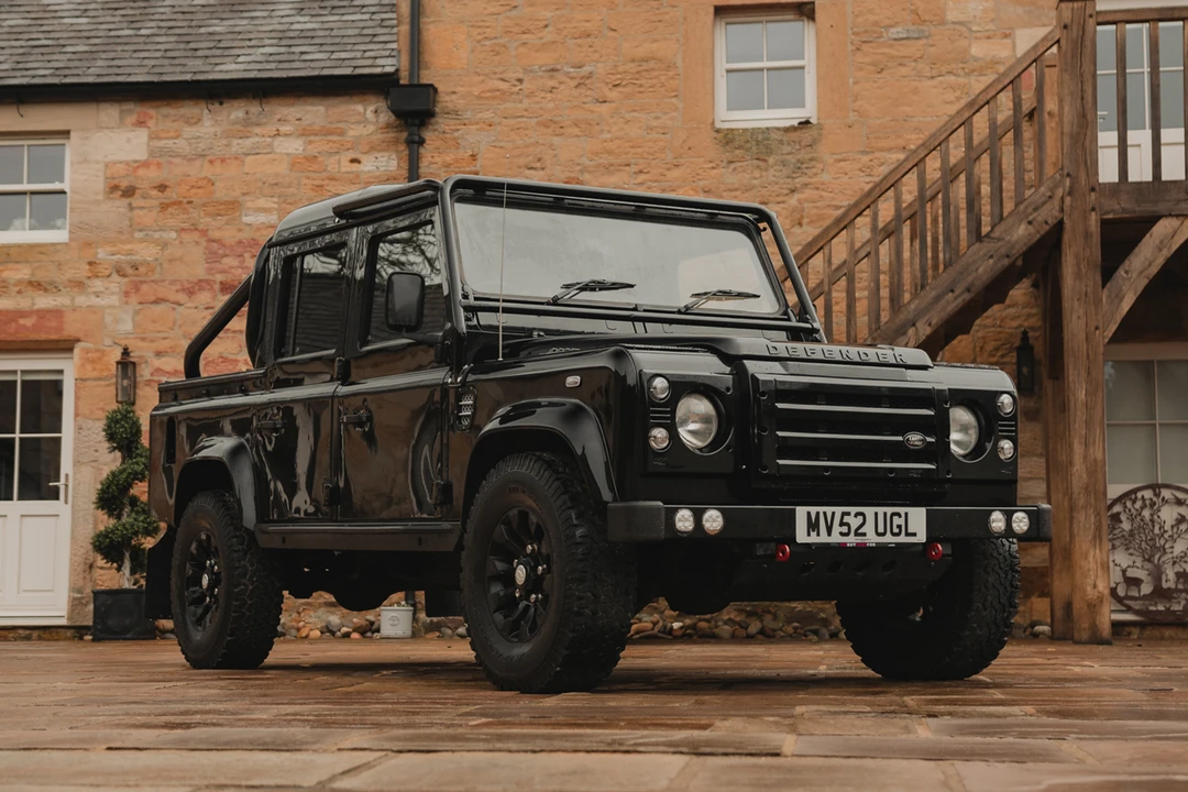 2003 Land Rover Defender 110 - Image 2 of 31