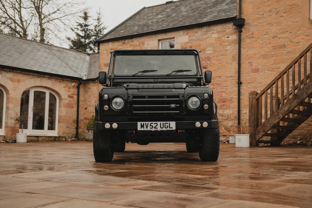 2003 Land Rover Defender 110 - Image 3 of 31