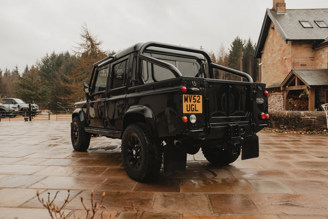 2003 Land Rover Defender 110 - Image 6 of 31