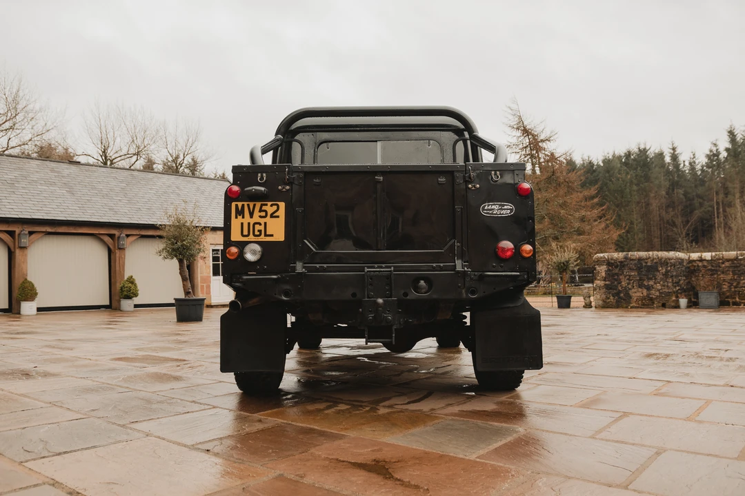 2003 Land Rover Defender 110 - Image 7 of 31