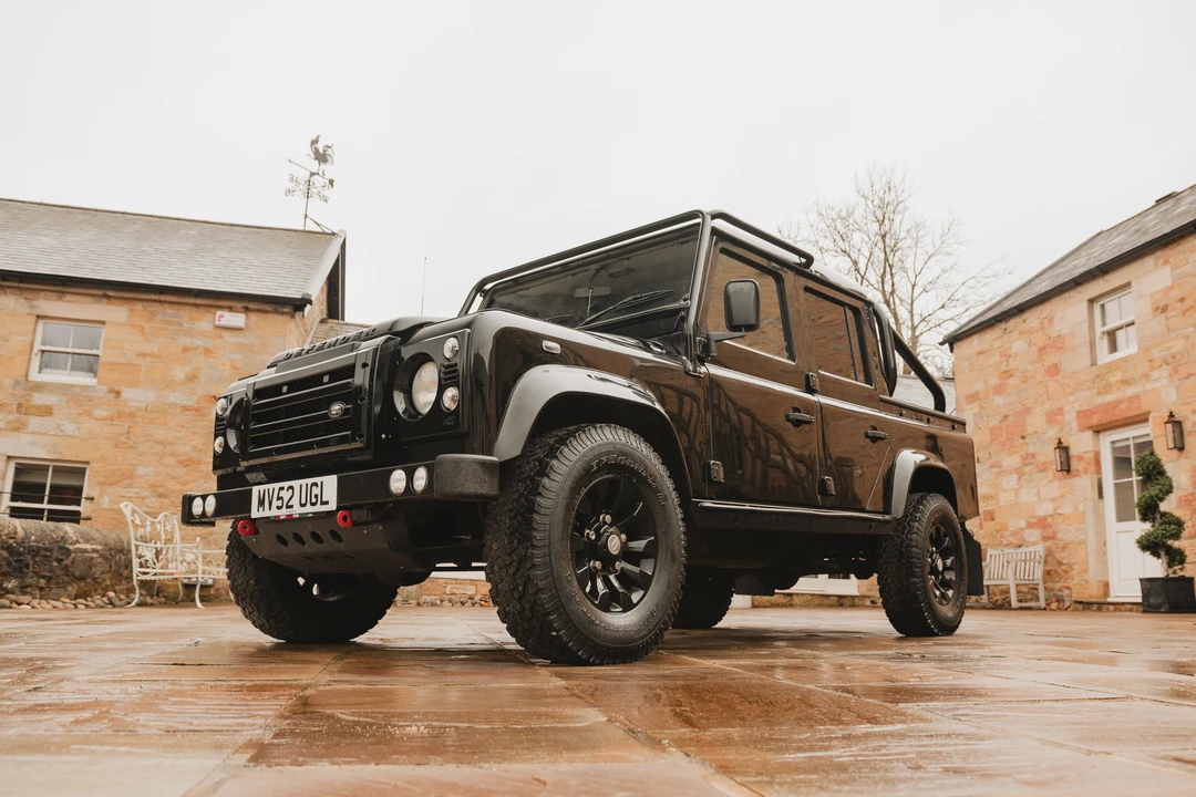 2003 Land Rover Defender 110 - Image 24 of 31