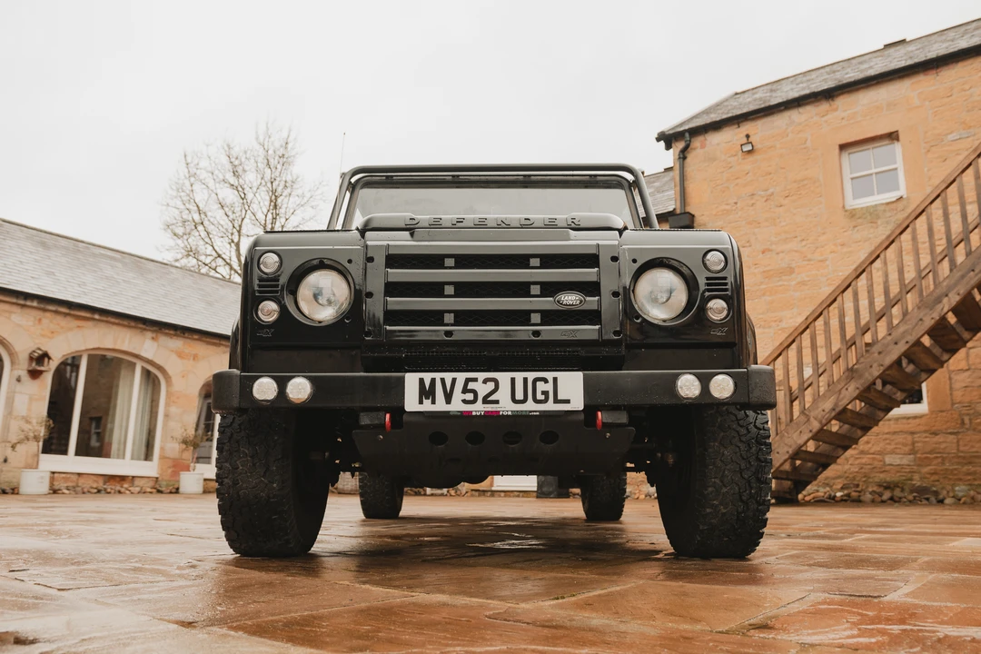 2003 Land Rover Defender 110 - Image 12 of 31