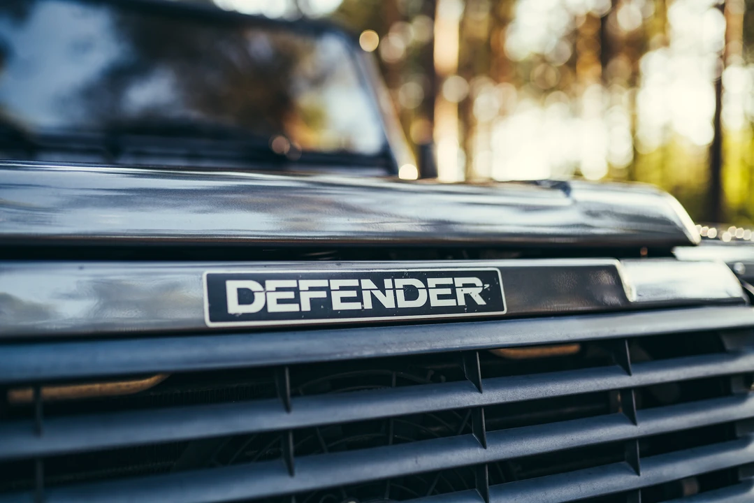 2003 Land Rover Defender 110 - Image 22 of 31