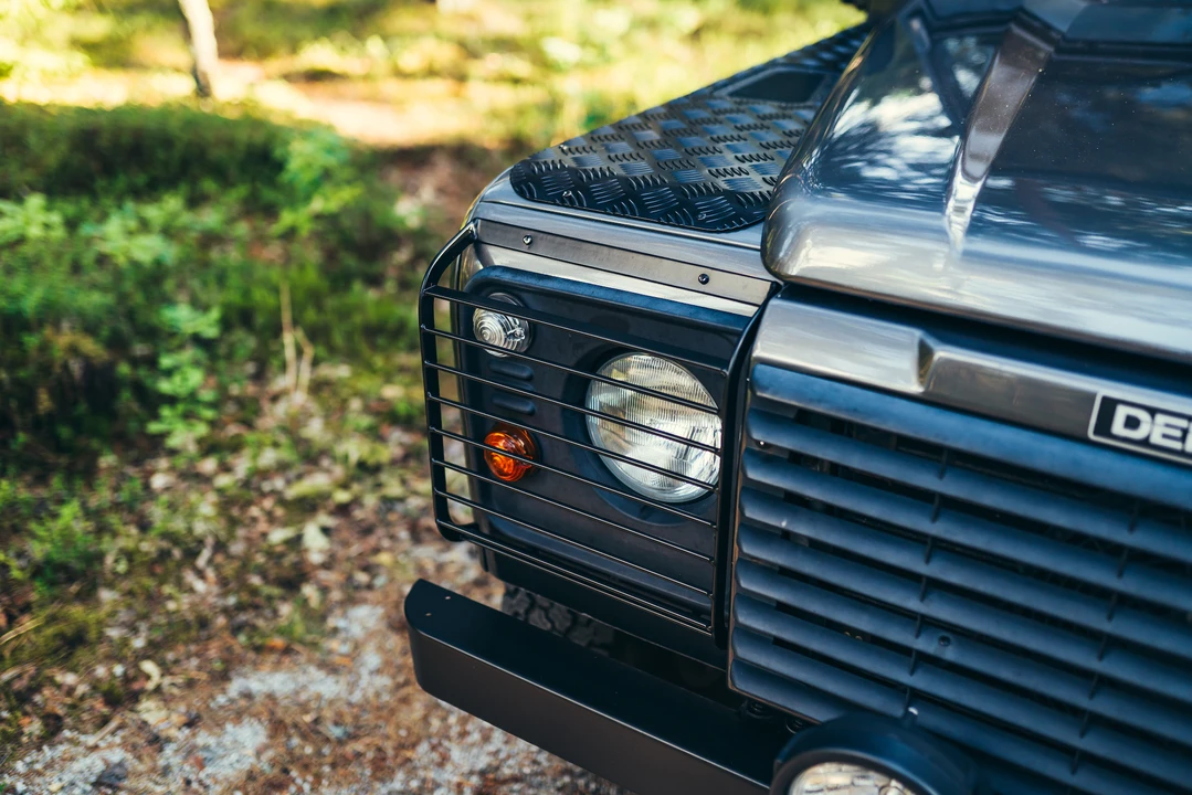 2003 Land Rover Defender 110 - Image 26 of 31