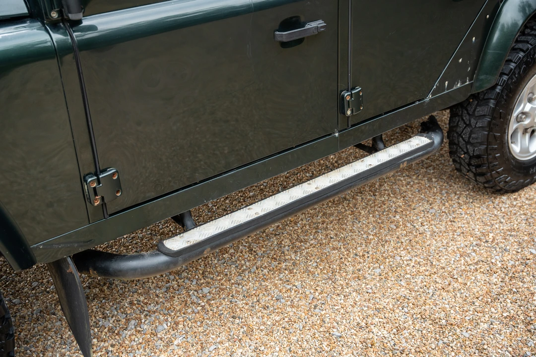 2003 Land Rover Defender 110 - Image 26 of 31