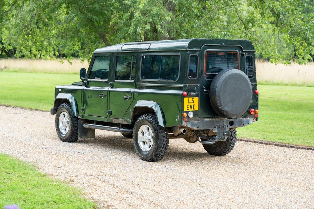2003 Land Rover Defender 110 - Image 14 of 31