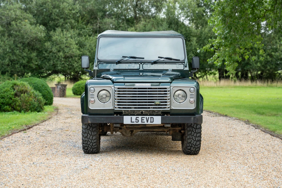 2003 Land Rover Defender 110 - Image 3 of 31