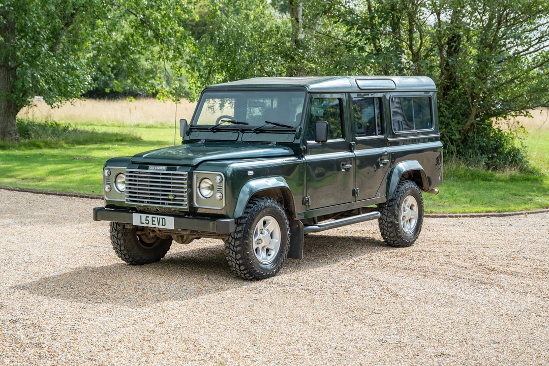 2003 Land Rover Defender 110 - Image 20 of 31