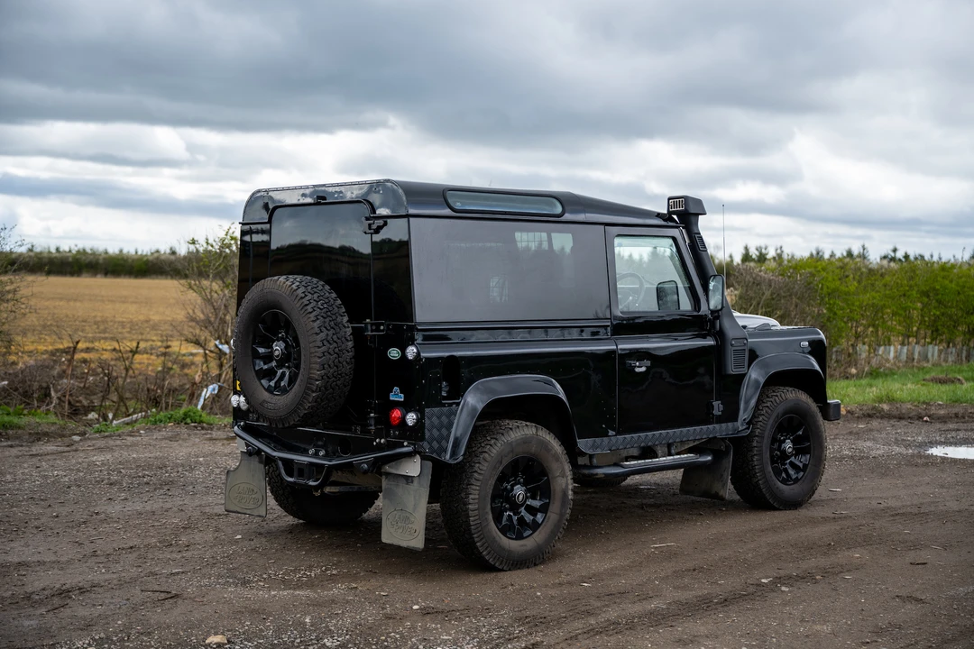 2003 Land Rover Defender 90 - Image 16 of 31