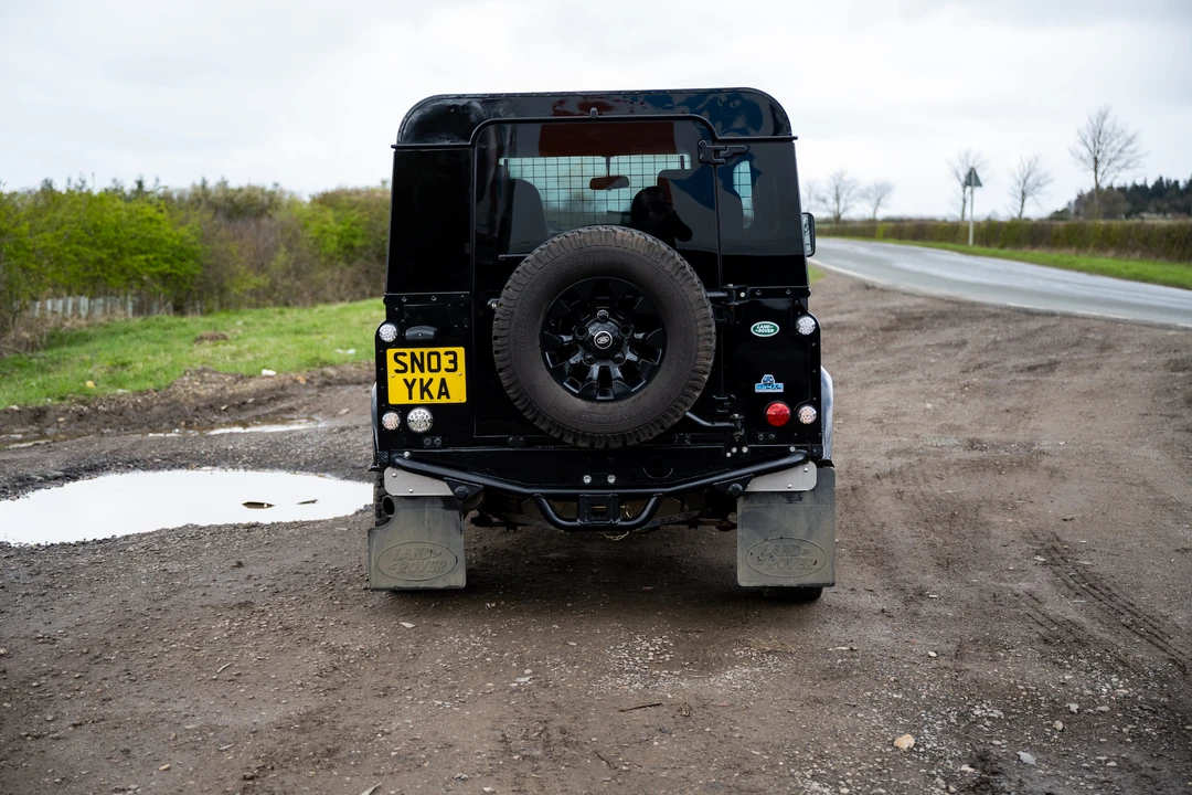 2003 Land Rover Defender 90 - Image 15 of 31