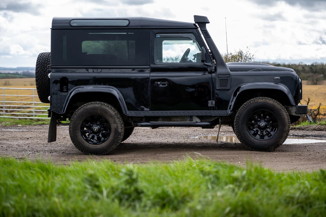 2003 Land Rover Defender 90 - Image 24 of 31