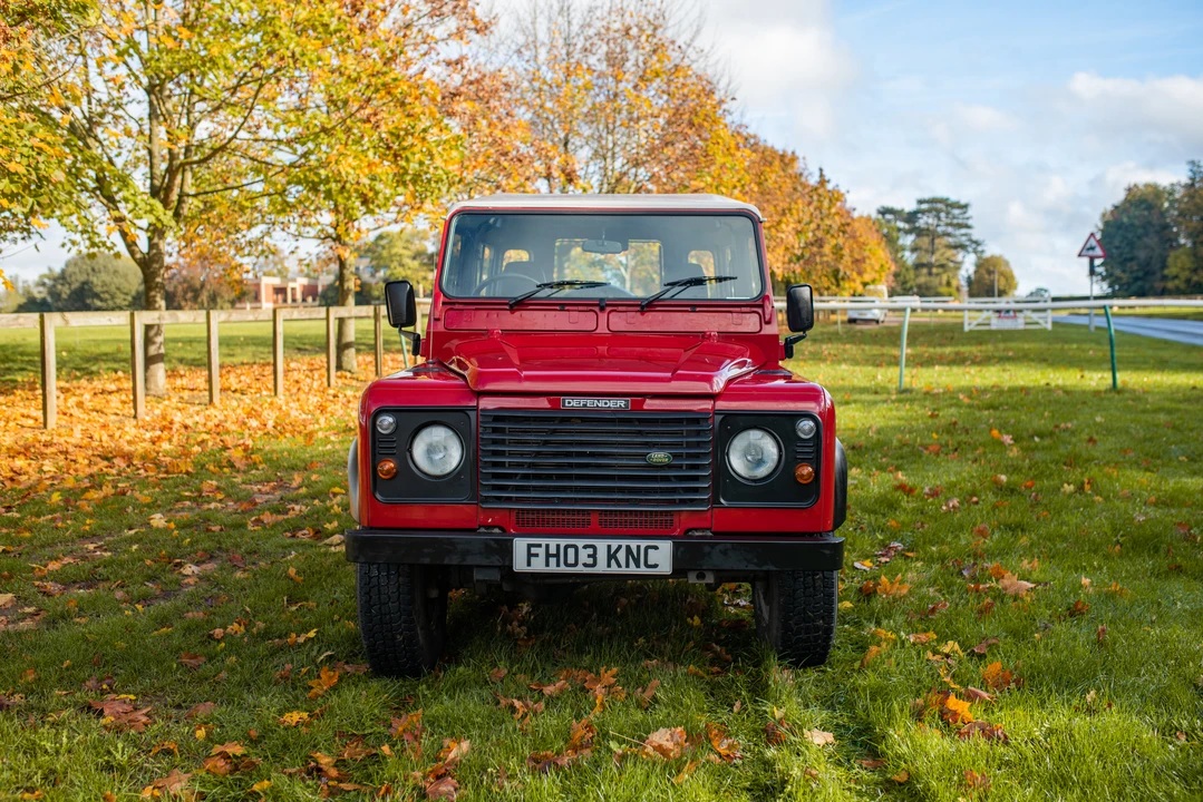 2003 Land Rover Defender 90 - Image 3 of 31
