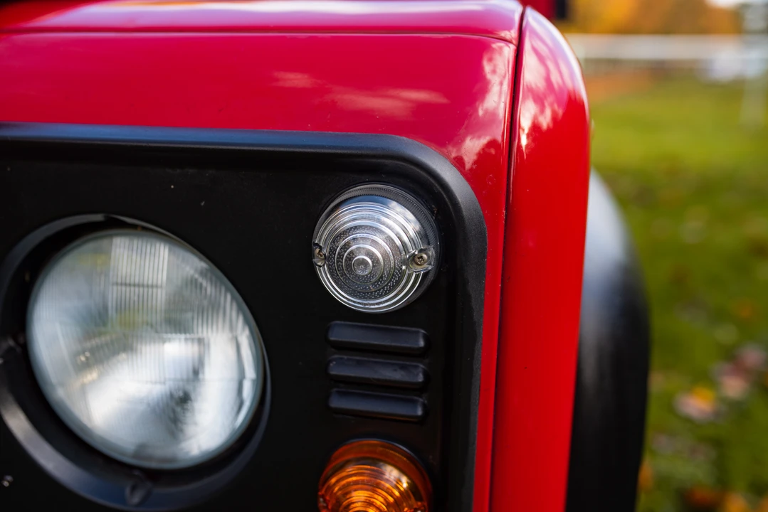2003 Land Rover Defender 90 - Image 19 of 31