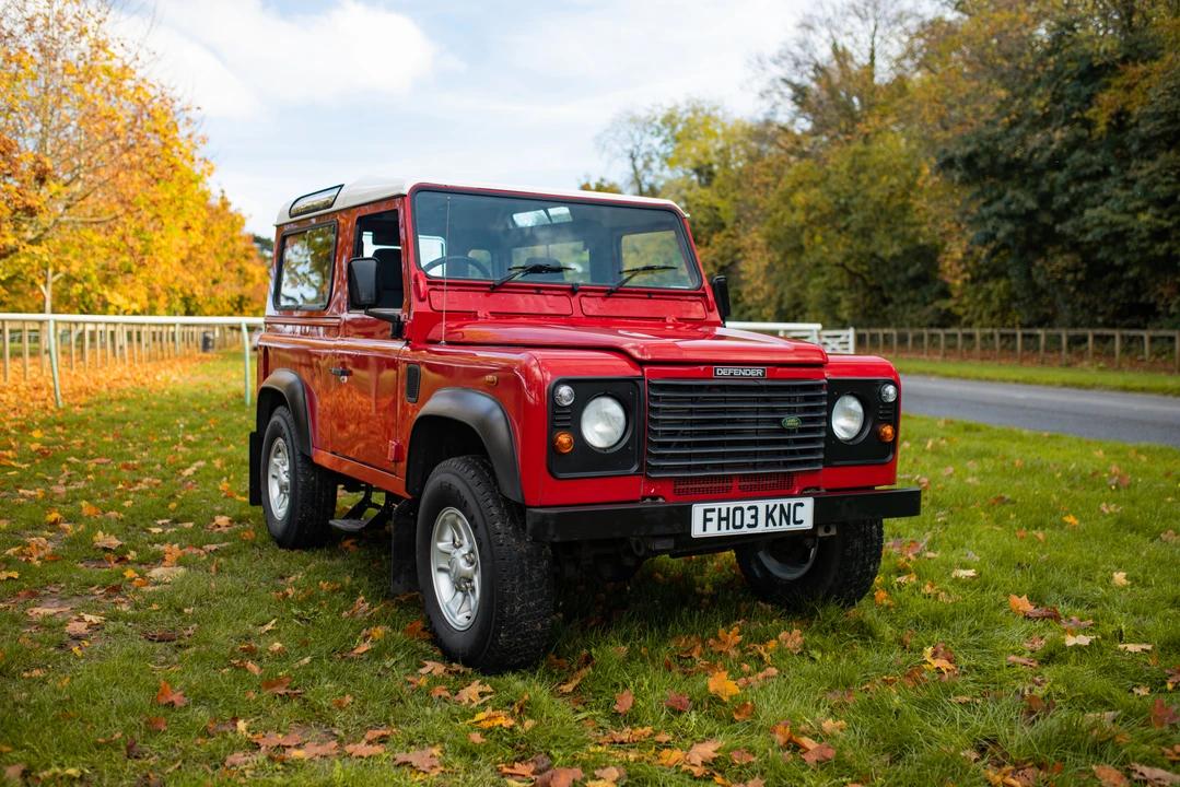 2003 Land Rover Defender 90 - Image 10 of 31