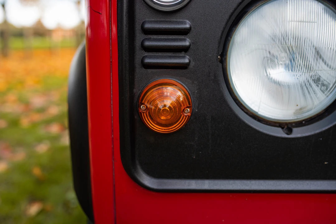 2003 Land Rover Defender 90 - Image 25 of 31