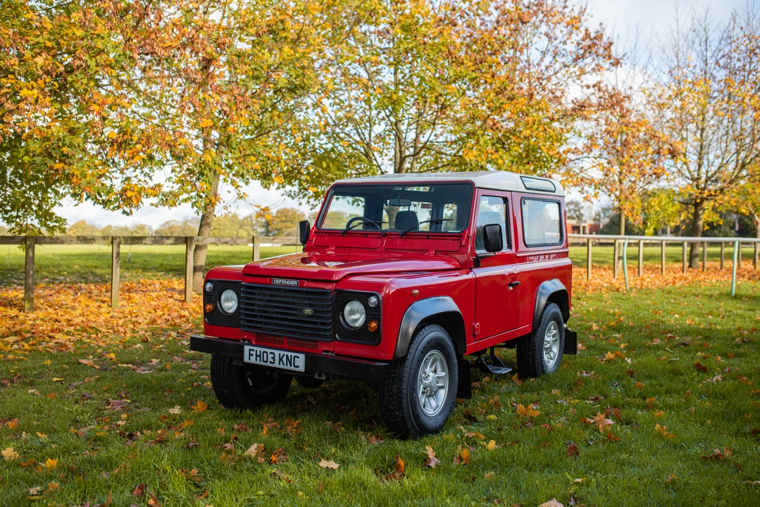 2003 Land Rover Defender 90 - Image 11 of 31