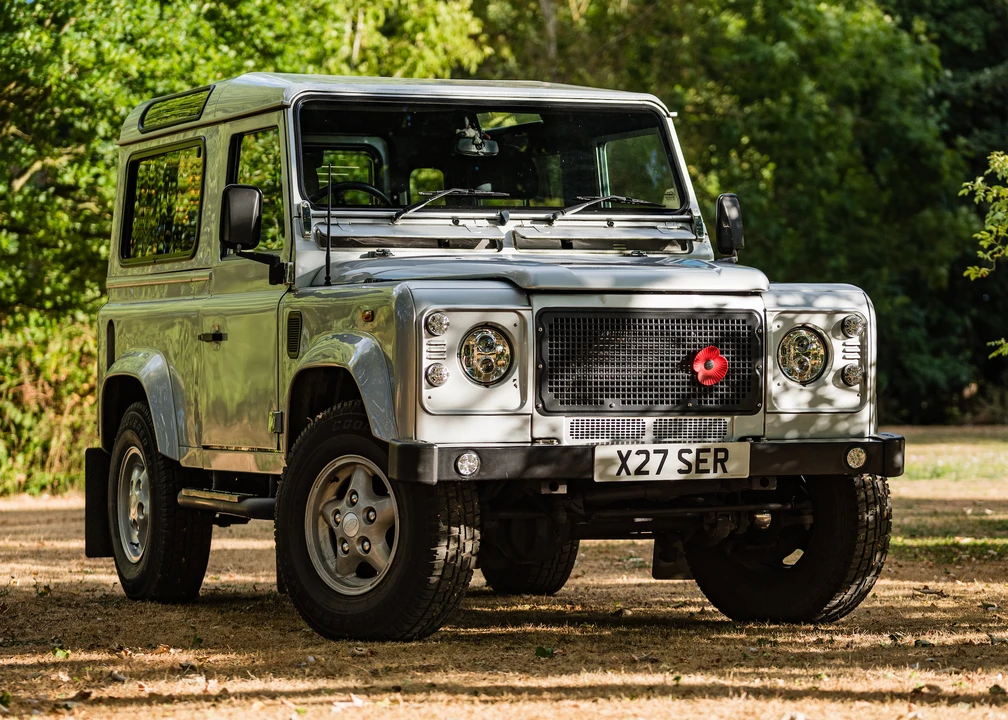 2003 Land Rover Defender 90 - Image 5 of 31