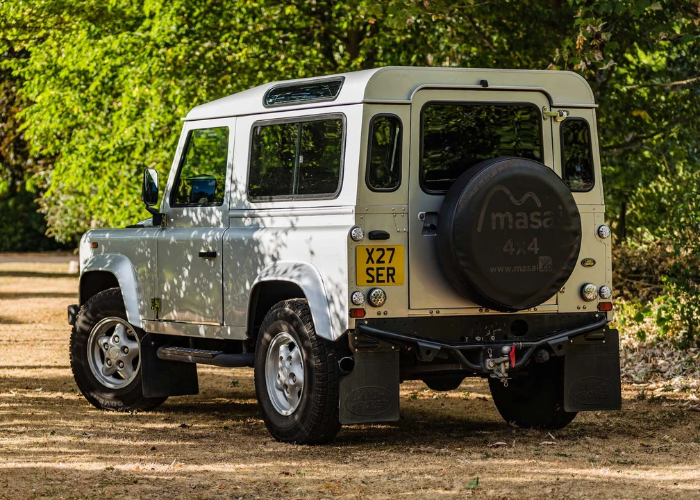 2003 Land Rover Defender 90 - Image 16 of 31
