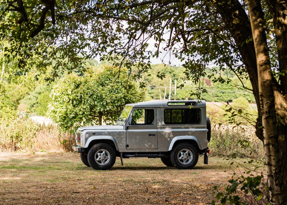 2003 Land Rover Defender 90 - Image 25 of 31
