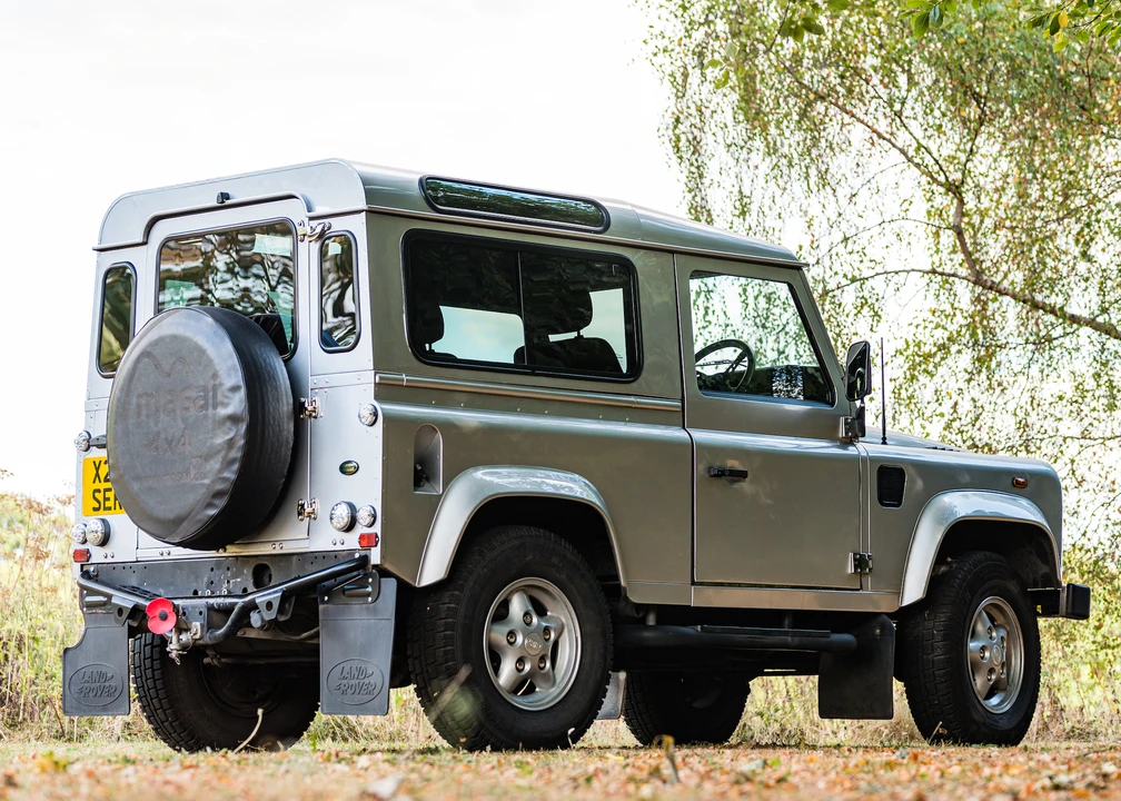 2003 Land Rover Defender 90 - Image 19 of 31
