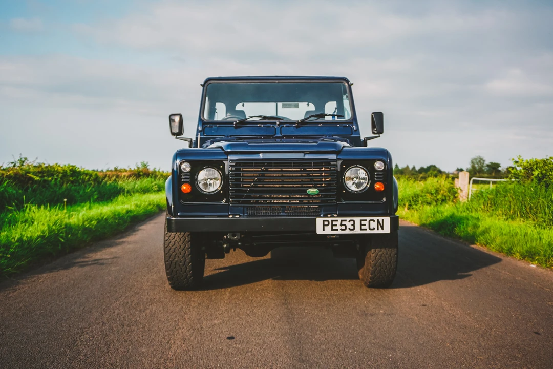 2003 Land Rover Defender 90 - Image 4 of 31