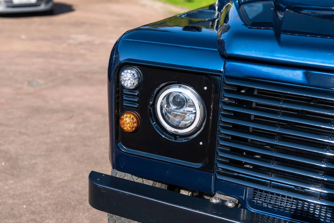 2003 Land Rover Defender 90 - Image 27 of 31