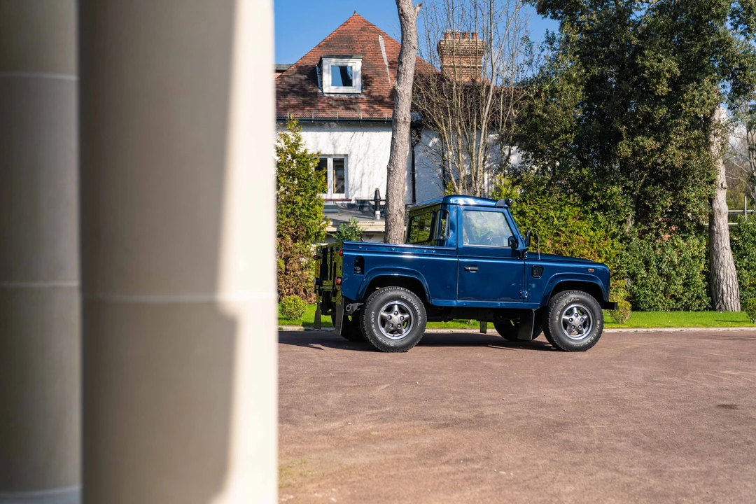 2003 Land Rover Defender 90 - Image 18 of 31