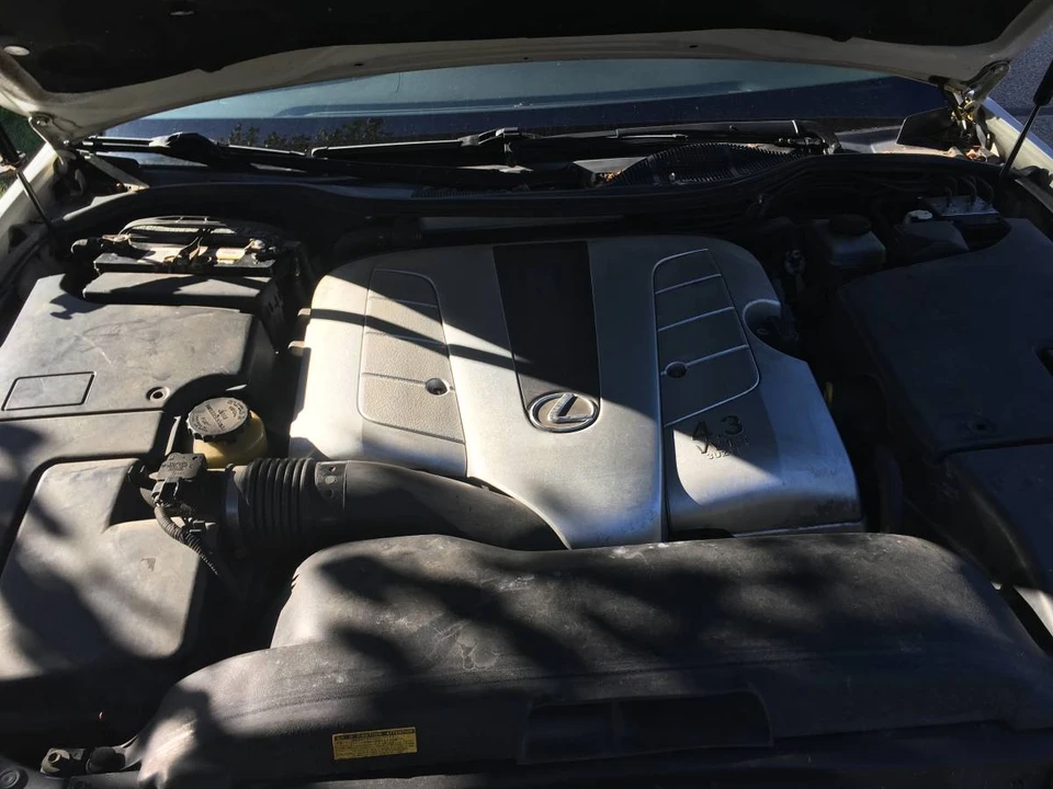 2003 Lexus LS 3rd Gen - Image 7 of 11