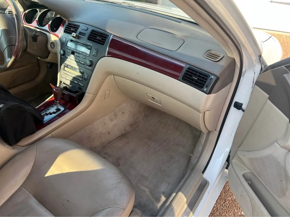 2003 Lexus ES 4th Gen - Image 9 of 10