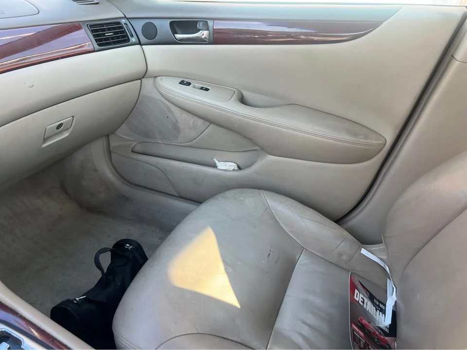 2003 Lexus ES 4th Gen - Image 7 of 10
