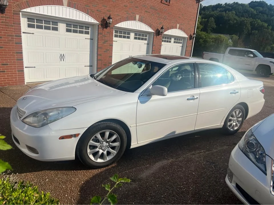 2003 Lexus ES 4th Gen - Image 3 of 10