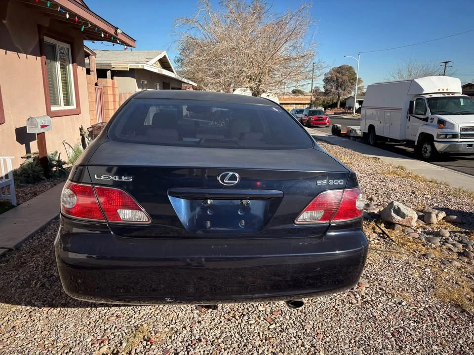 2003 Lexus ES 4th Gen - Image 3 of 10