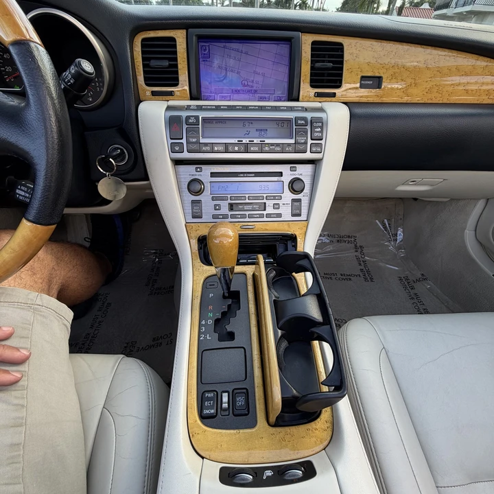 2003 Lexus SC430 - Image 28 of 31