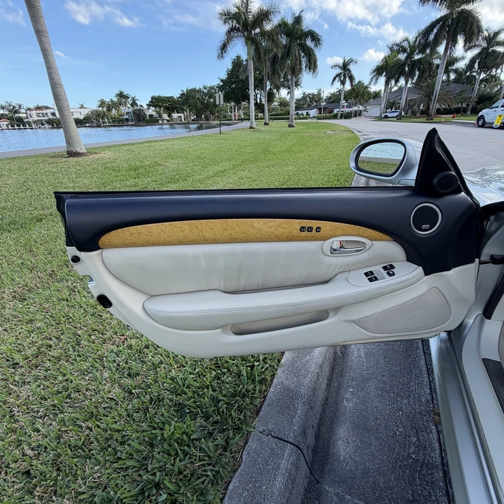 2003 Lexus SC430 - Image 16 of 31