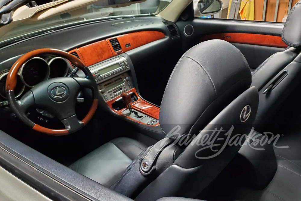 2003 Lexus SC430 - Image 2 of 12