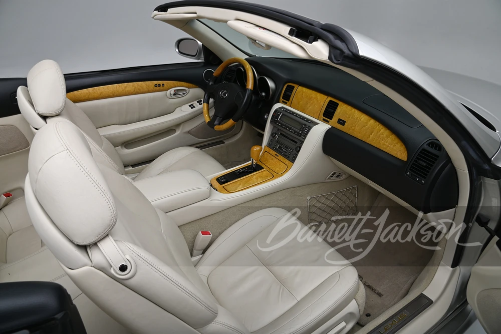 2003 Lexus SC430 - Image 3 of 15