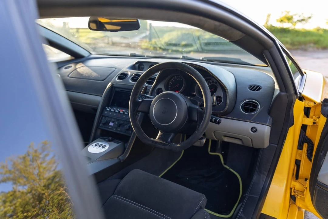 2003 Lamborghini Gallardo - Image 13 of 30