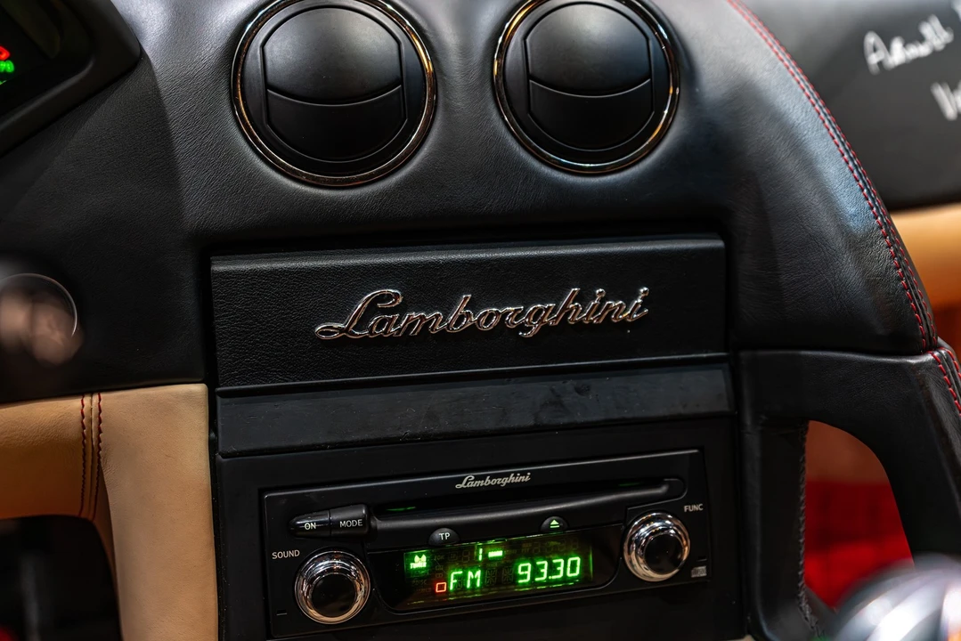 2003 Lamborghini Murcielago - Image 16 of 21