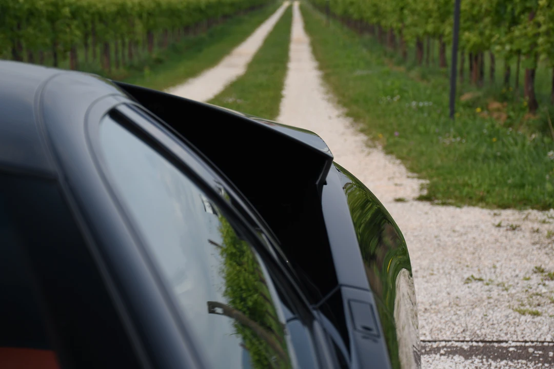 2003 Lamborghini Murcielago - Image 28 of 31
